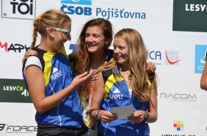 Holky na stupních v sobotu